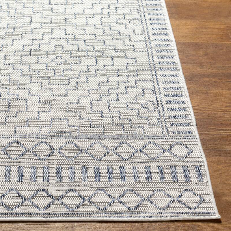 Artistic Weavers Aradra Global Diamond Indoor/ Outdoor Area Rug