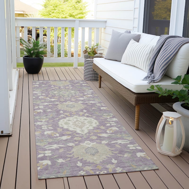 Machine Washable Indoor/ Outdoor Traditional Kashan Chantille Rug