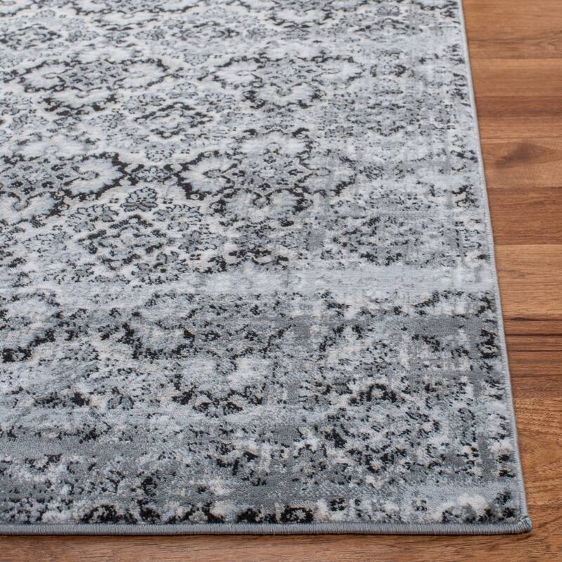SAFAVIEH Lagoon Nejla Distressed Rug