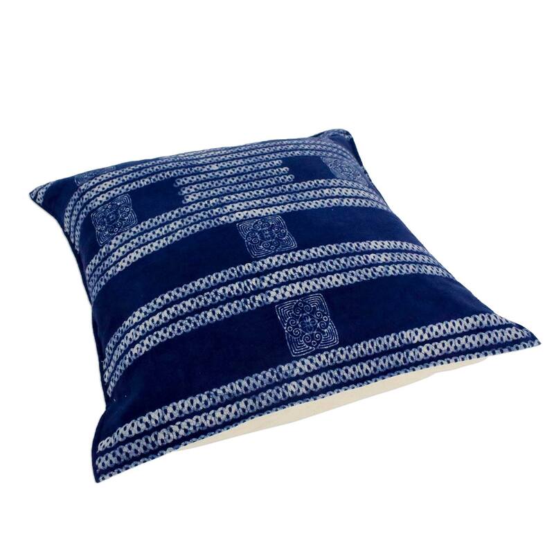 Novica Handmade Indigo Dreams Cotton Batik Cushion Covers (Pair)