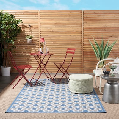 Nourison Aloha Indoor/Outdoor Modern Geometric Diamond Area Rug