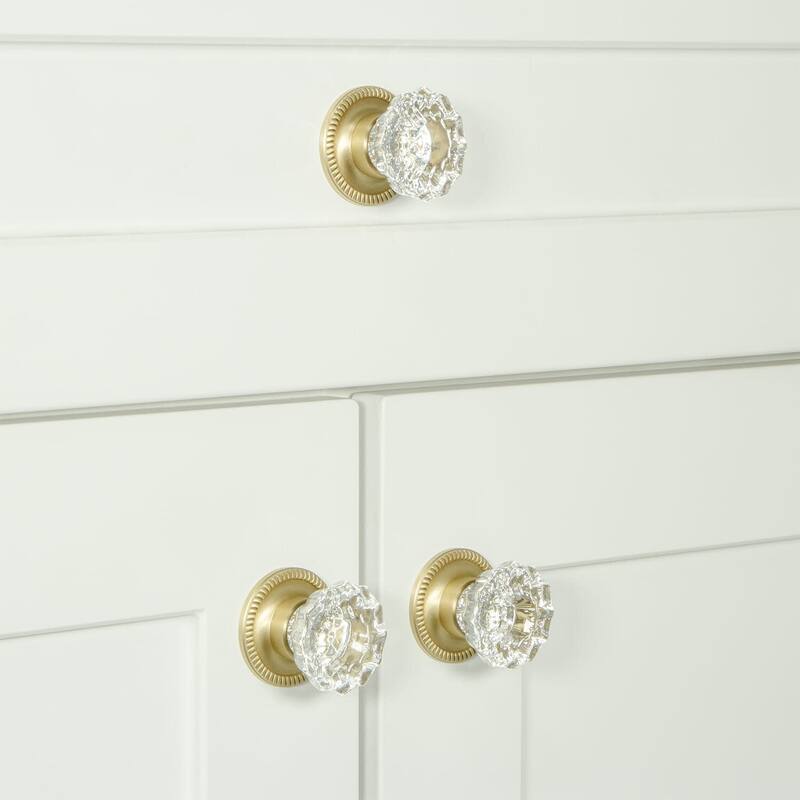 Grandeur VERS-CRYS-KNOB-NEWP Versailles 1-3/8" Vintage Fluted Crystal