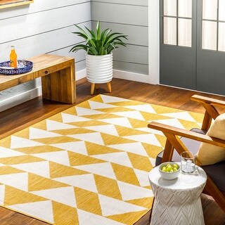 Livabliss Elegia Indoor/ Outdoor Chevron Area Rug - Bed Bath & Beyond ...