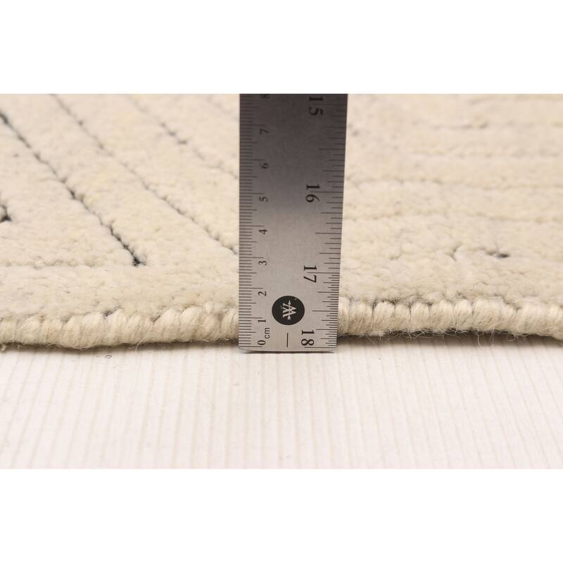 ECARPETGALLERY Hand-knotted Tangier Ivory Wool Rug - 5'9 x 7'9