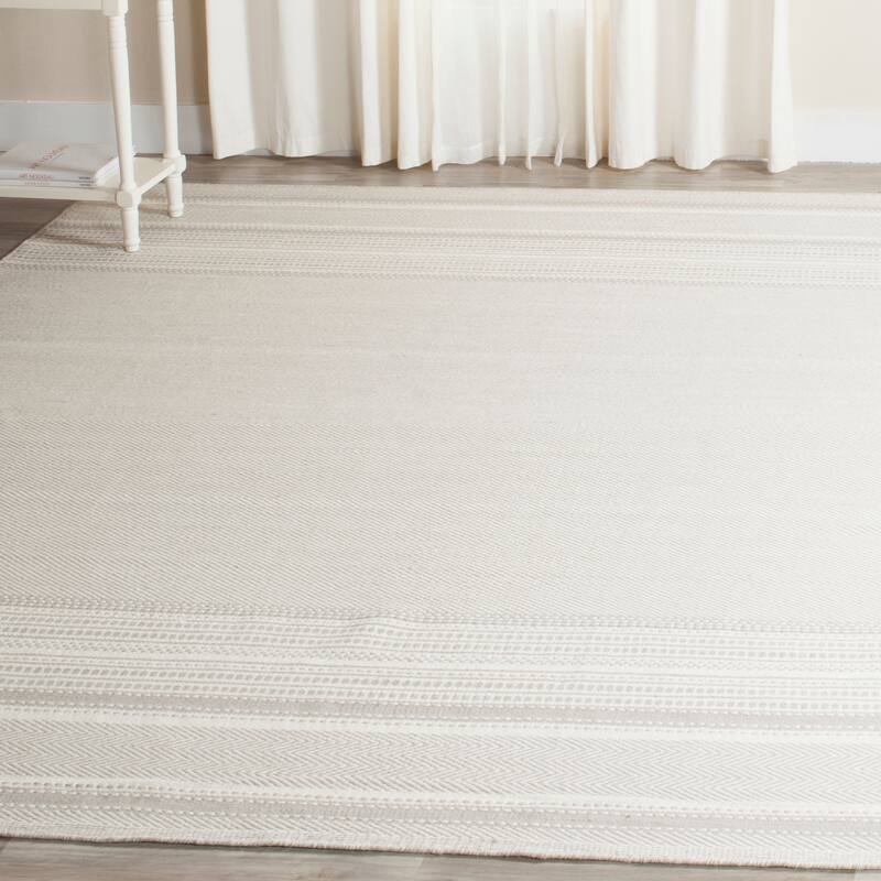 SAFAVIEH Handmade Flatweave Kilim Manrica Wool Rug - 10' x 14' - Grey/Ivory