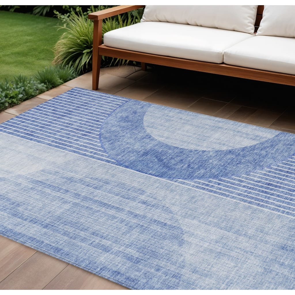 HomeRoots Geometric Transitional Rectangle Outdoor Rug