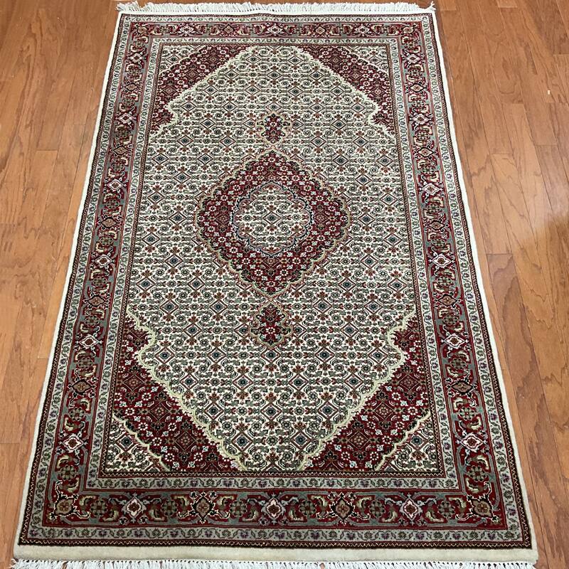 HERAT ORIENTAL Handmade Tabriz Fish Design Wool Rug - 4'1" x 6'8"