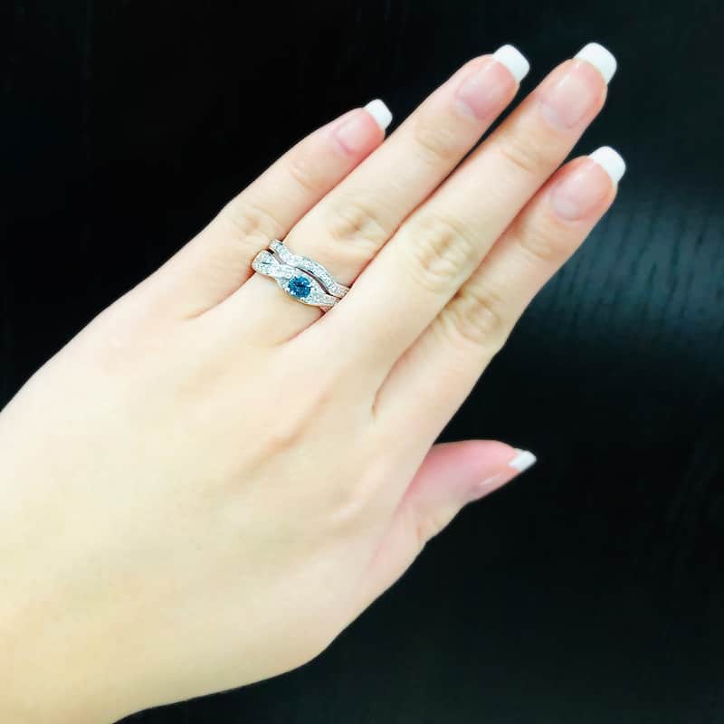 Auriya Platinum 3/4ctw Twisted Round Blue Diamond Engagement Ring Set