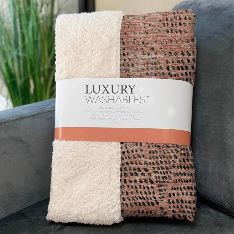 Premium Machine Washable Casual Diamond Sherpa Throw Blanket