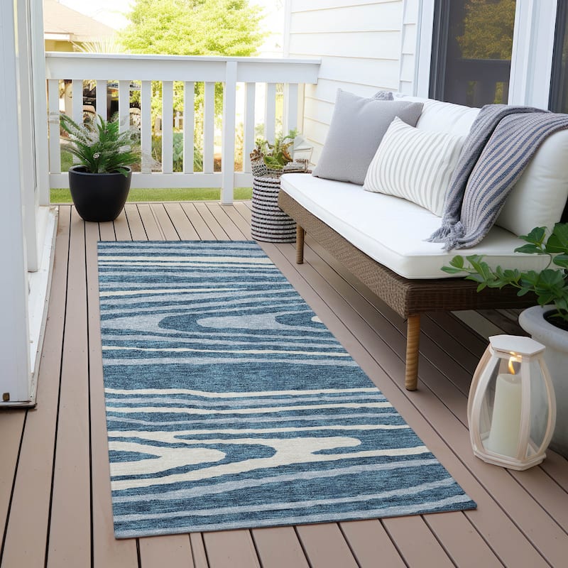 Machine Washable Indoor/ Outdoor Abstract Illusion Chantille Rug - Navy - 2'3" x 7'6"