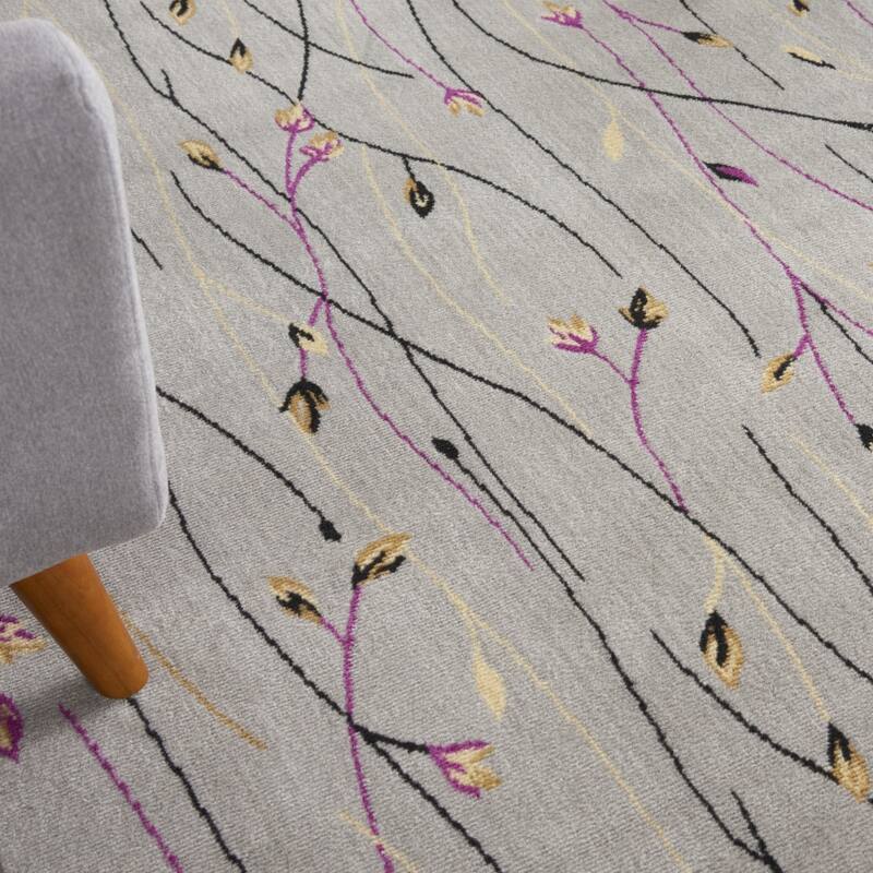 Liwas Power Loomed Floral Traditional Area Rug By HomeRoots - 120' X '84' X '0.5