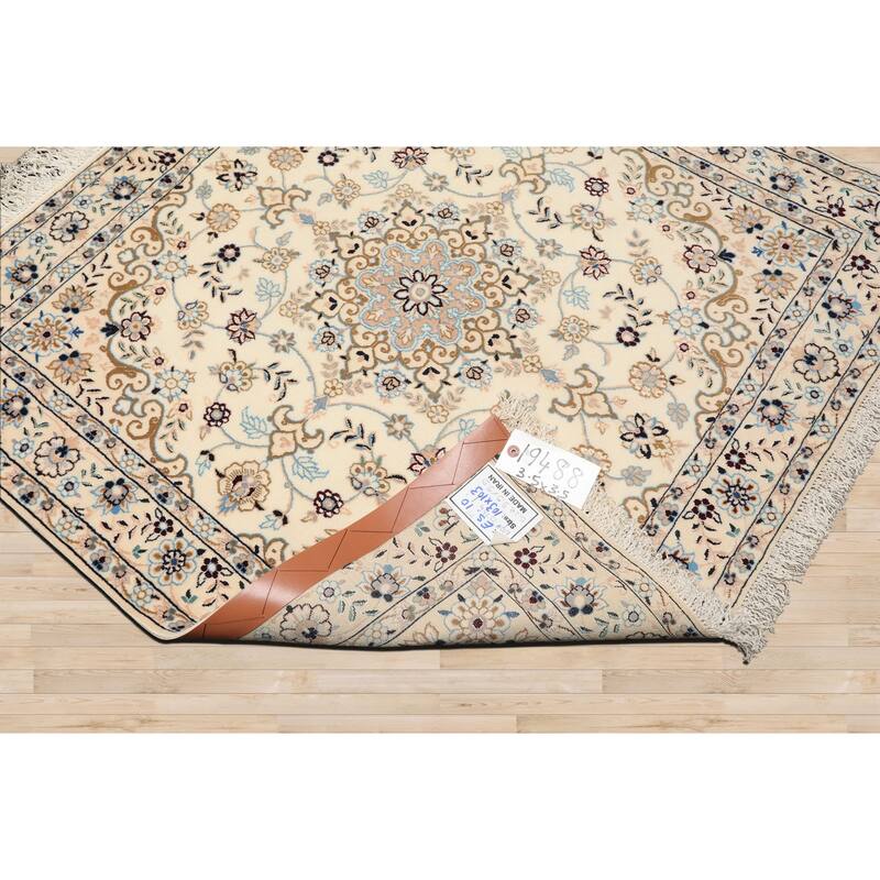 3'5''x3'5'' Hand Knotted Wool Ivory Nain Traditional 400 KPSI Rug - 3' 5'' x 3' 5''