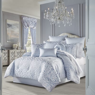 J. Queen New York Liana Comforter Set