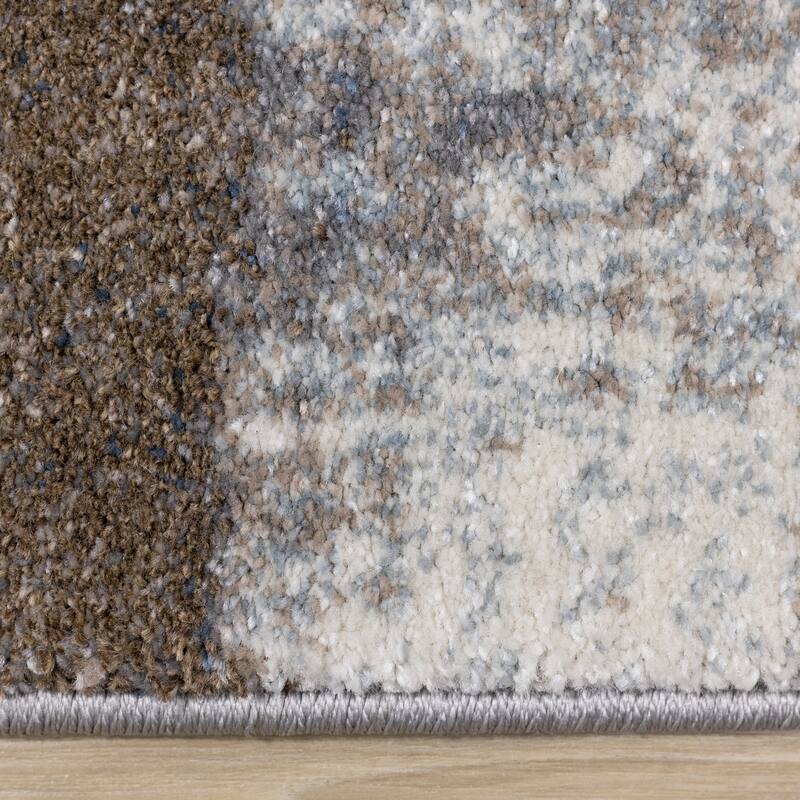 Brookfield Collection - Cream/Brown/Grey Distressed Triangles Rug