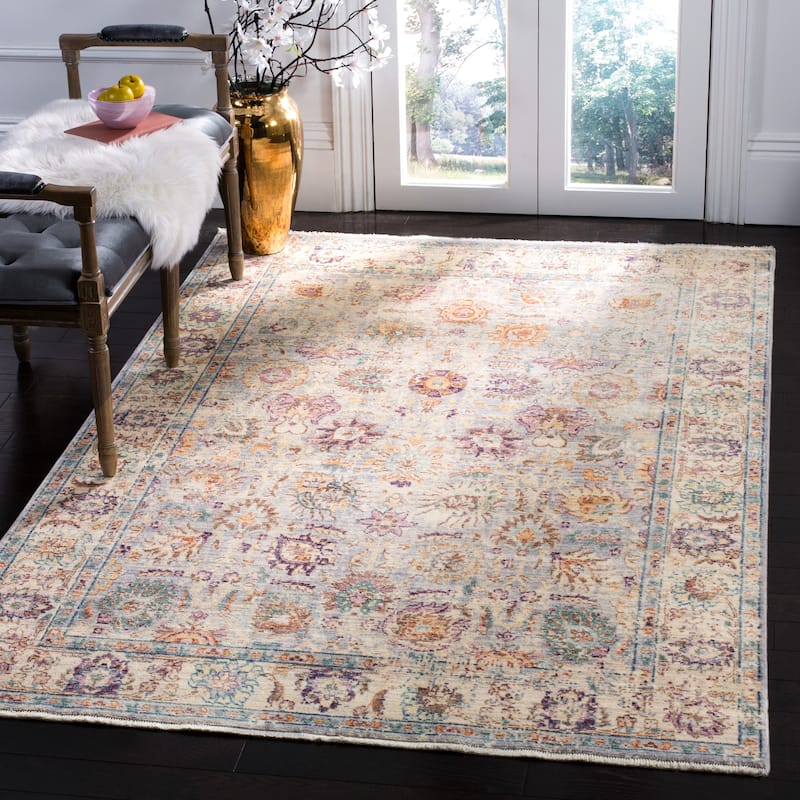 SAFAVIEH Illusion Brooke Vintage Boho Oriental Viscose Rug with - 4' x 6' - Light Grey/Cream