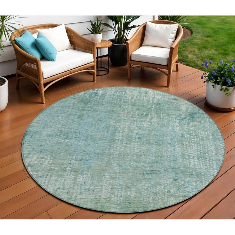 HomeRoots Abstract Transitional Rectangle Outdoor Rug - 8' Round