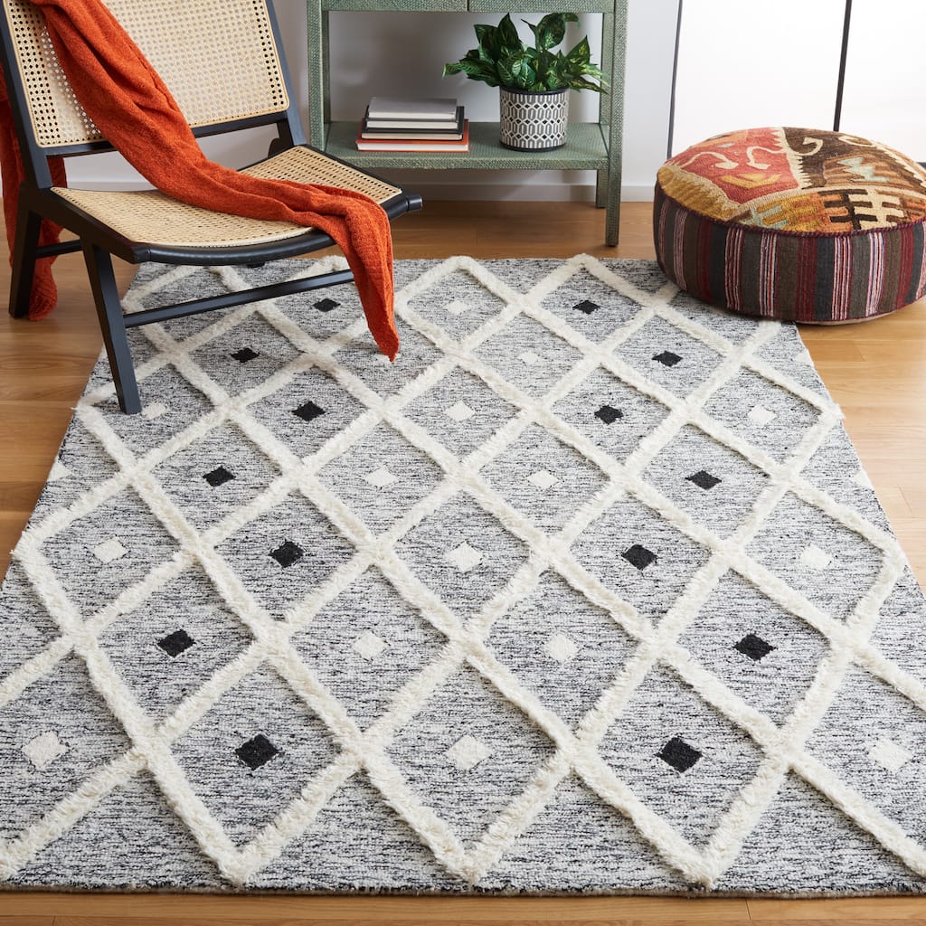 SAFAVIEH Handmade Casablanca Reghina Wool Rug