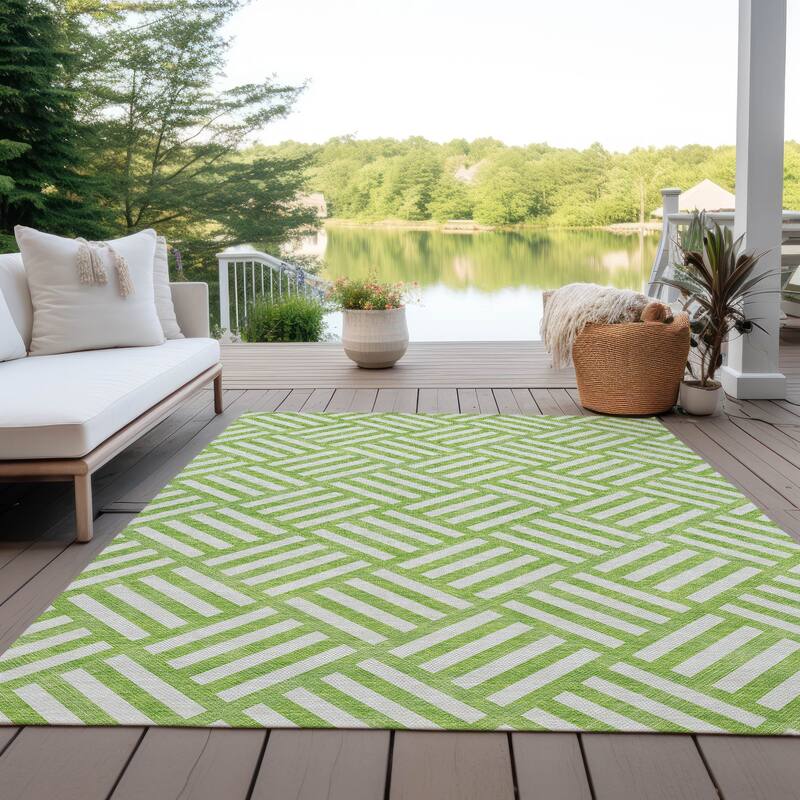 Machine Washable Indoor/ Outdoor Chantille Contemporary Geo Rug