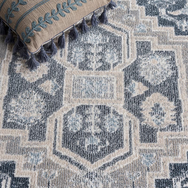 SAFAVIEH Blair Machine Washable Munevera Slip Resistant Rug