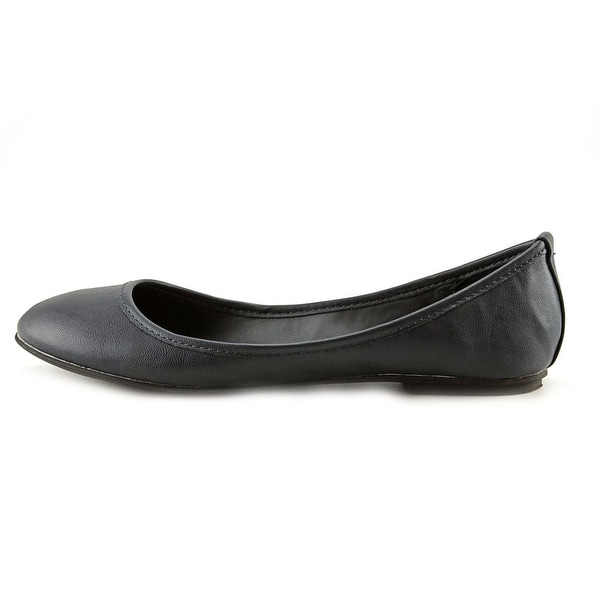 mia ballerina flats