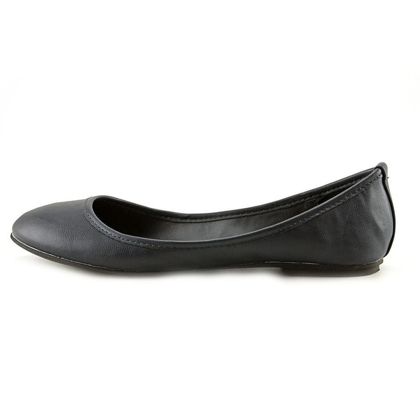 mia ballerina flats