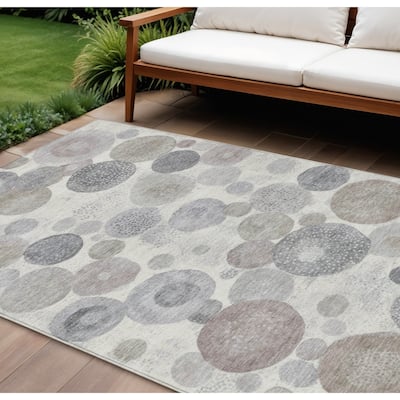 HomeRoots Geometric Transitional Rectangle Outdoor Rug