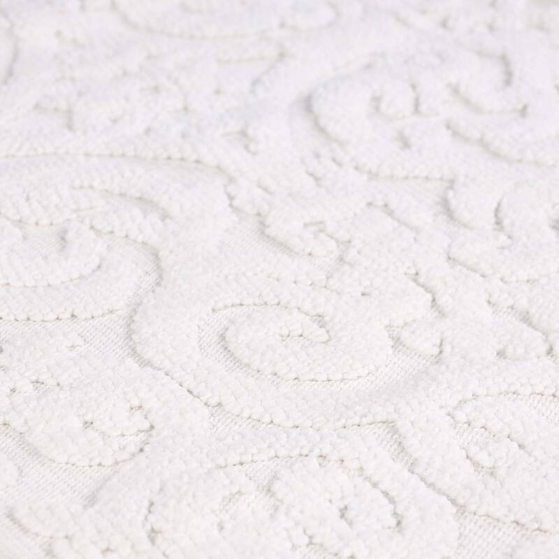 Superior Venere Floral Scroll Washable Bath Rug, Set of 2