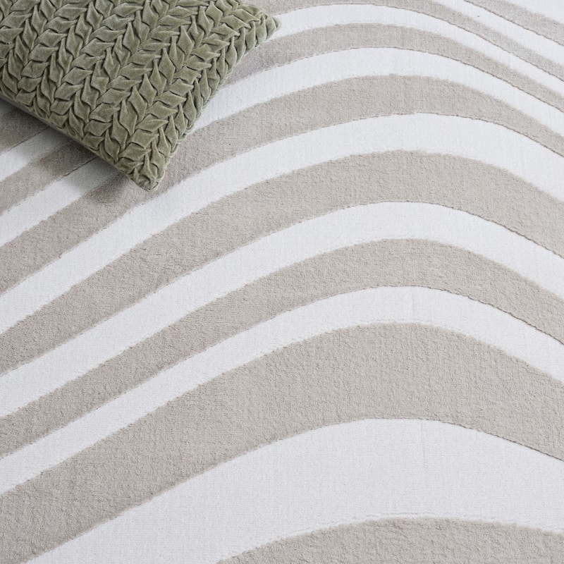 SAFAVIEH Saylor Wakana Modern Rug