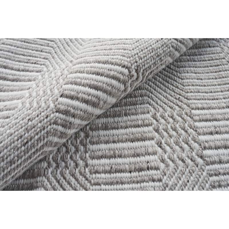 EXQUISITE RUGS Naples Indoor/Outdoor Flatweave PET yarn Ivory/Grey Area Rug.