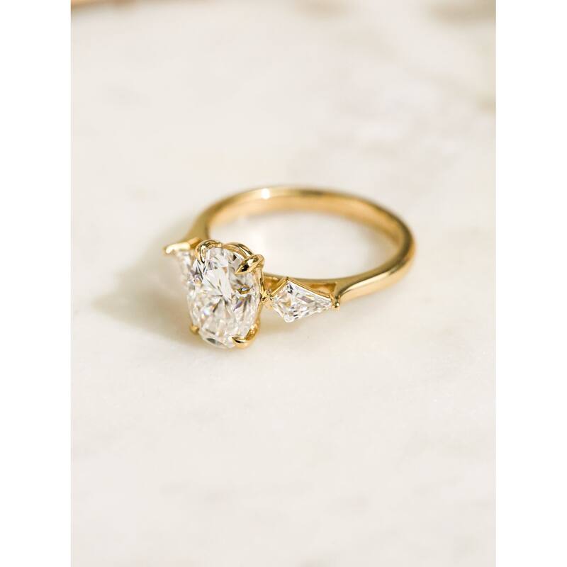 Kobelli 3.36 Carats Moissanite 14k Solid Yellow Gold One-of-a-Kind 3-Stone Kite Ring