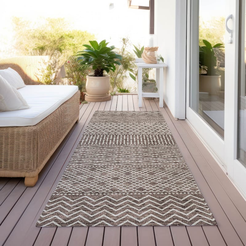Machine Washable Indoor/ Outdoor Modern Stripes Chantille Rug - Brown - 2'3" x 7'6"
