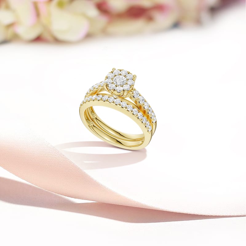 1ct TDW Diamond Cluster Bridal Set in 10K Gold for Women