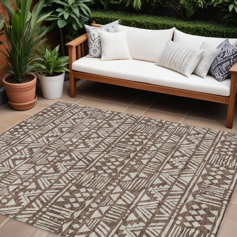 HomeRoots Southwestern Transitional Rectangle Outdoor Rug - 9' X 12'