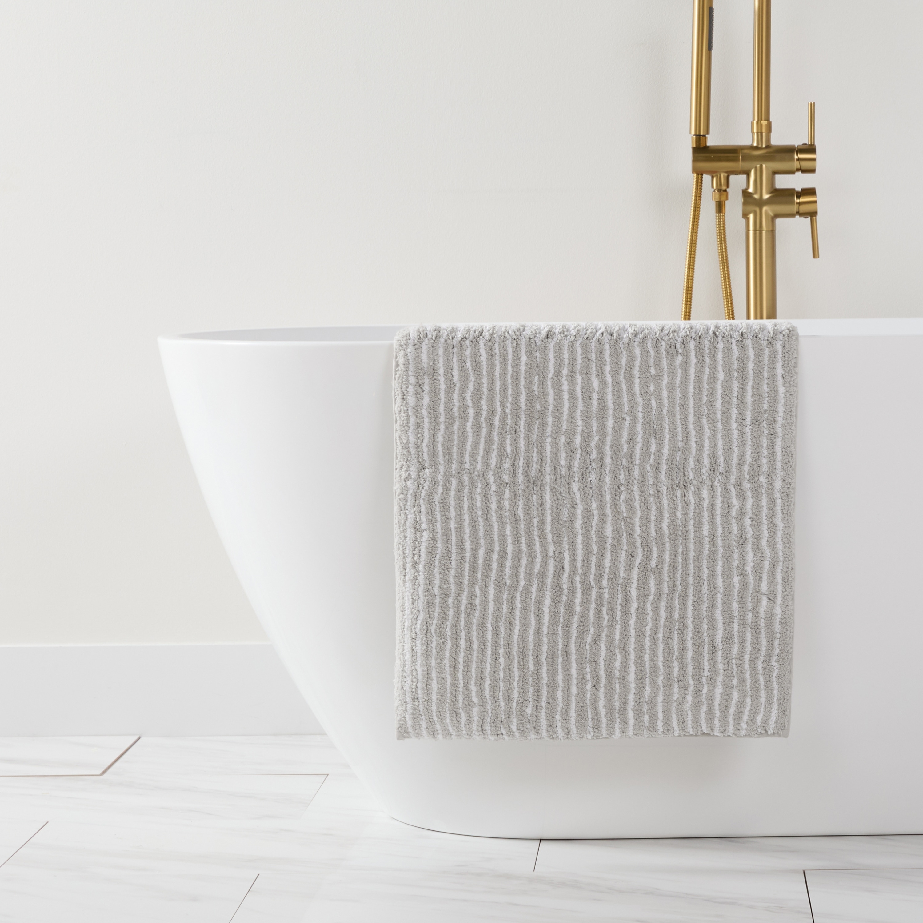 Becky Cameron 100% Cotton Pinstripe Patterned Bath Mat