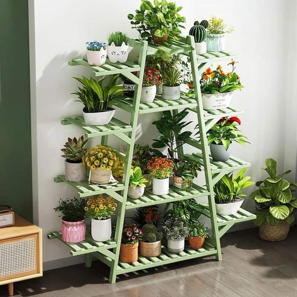 Space-Saving Triangular Plant Table Solid Wood Wicker Pot Stand for Patio or Living Room