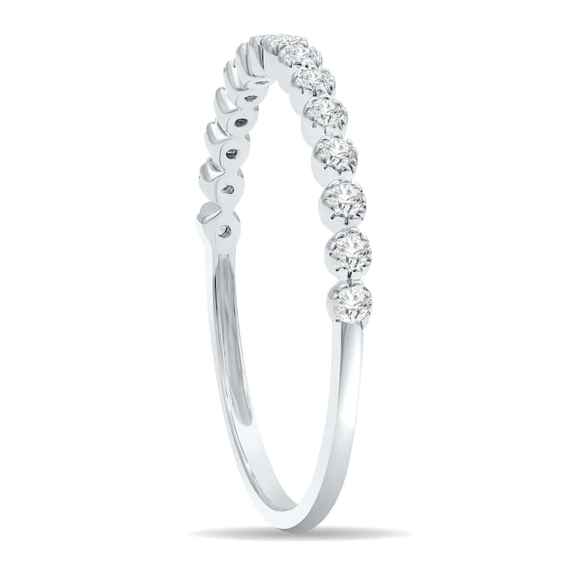 1/5 Carat TW Beaded Crown Setting Diamond Wedding Band in 10K White Gold (Wedding, Stackable or Fashion Ring)