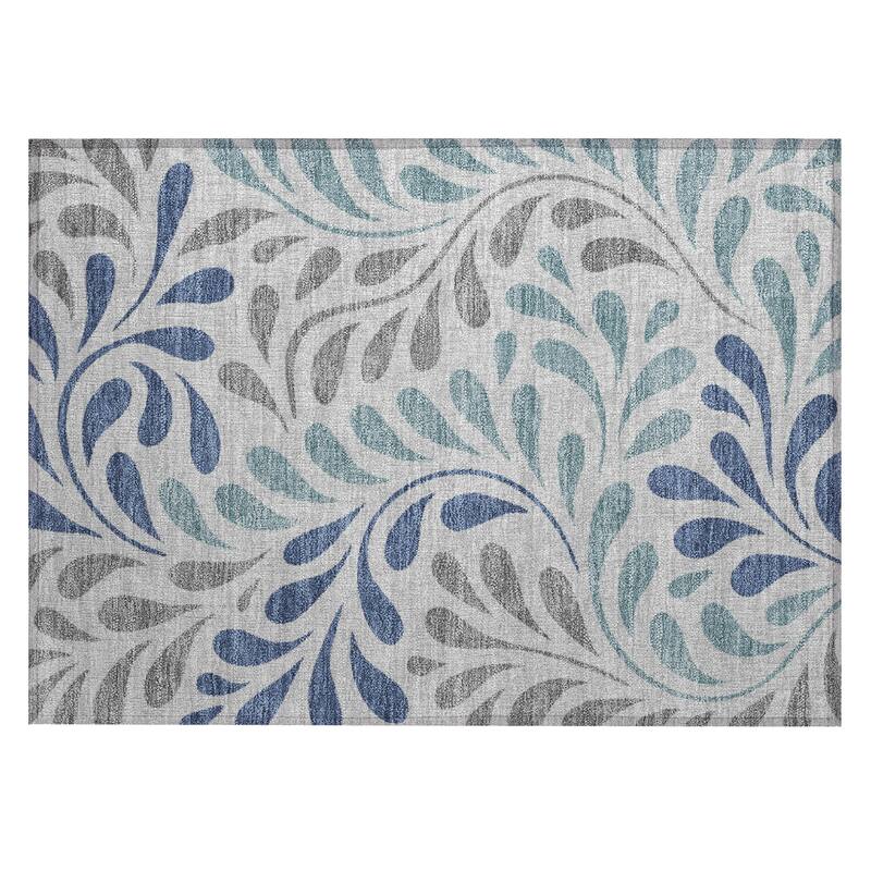 Machine Washable Indoor/ Outdoor Floral Arabesque Chantille Rug