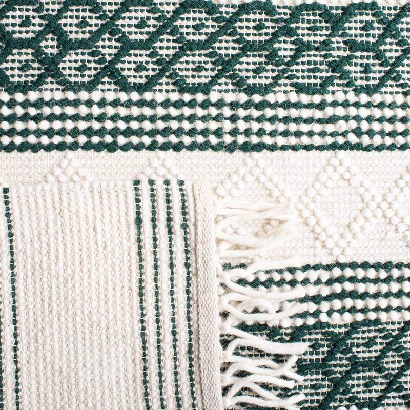 SAFAVIEH Handmade Natura Sheetal Moroccan Wool Rug