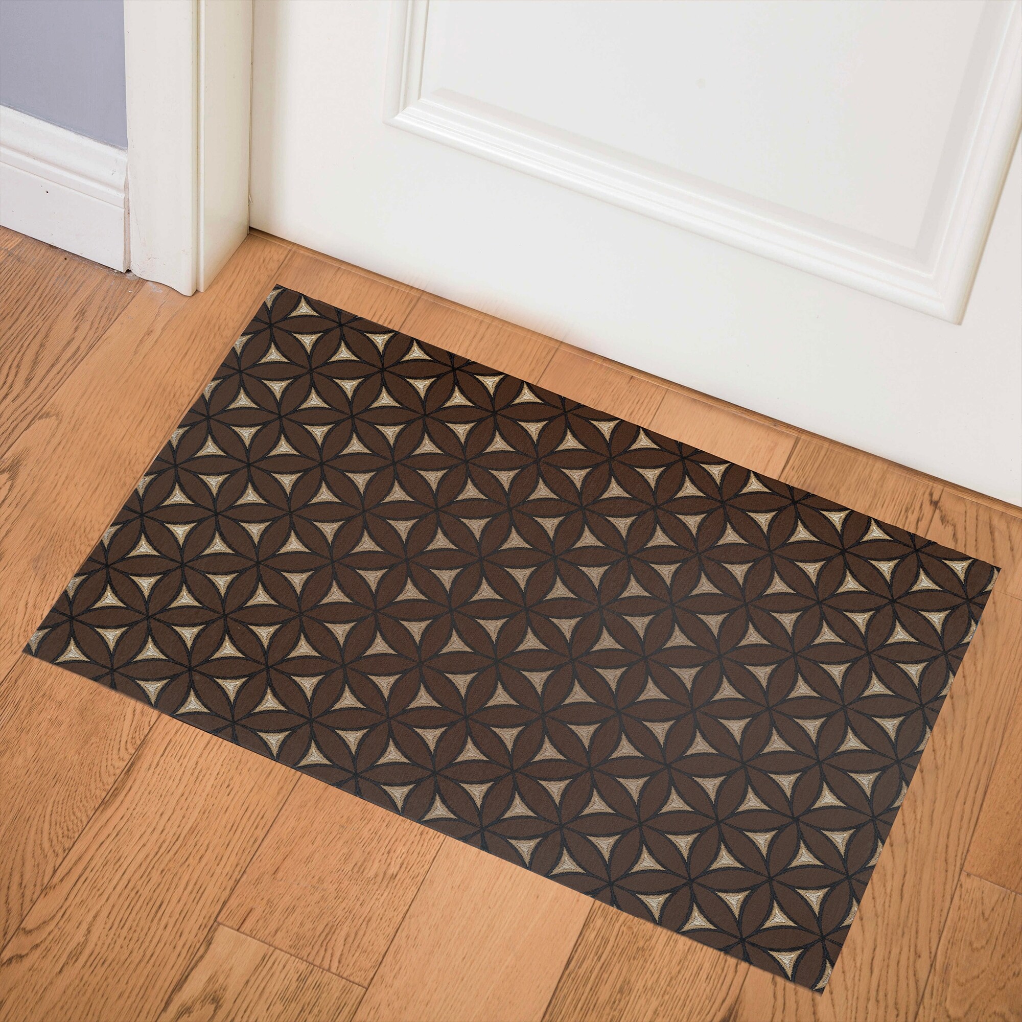 https://ak1.ostkcdn.com/images/products/is/images/direct/0a8008276079806382b6bf8e4e08cedc54cb2309/HUNTINGTON-BROWN-Indoor-Floor-Mat-By-Kavka-Designs.jpg