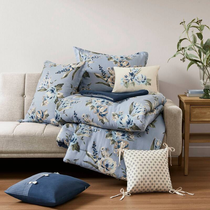 GDF Studio - Rosehaven 7-Piece Queen Vintage Floral Comforter Set