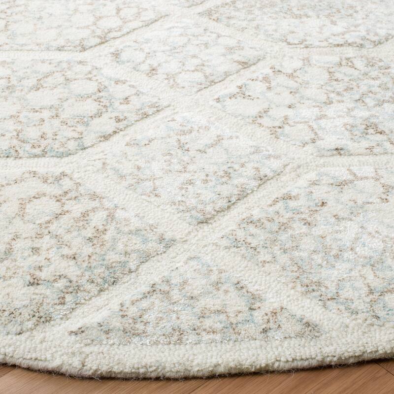 SAFAVIEH Handmade Restoration Vintage Mireya Viscose Rug