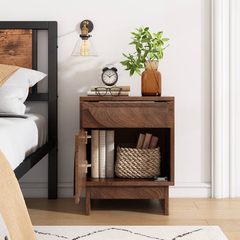 Christopher Knight Home - Bennett Walnut-Finished Solid Wood Nightstand with Drawer - Walnut