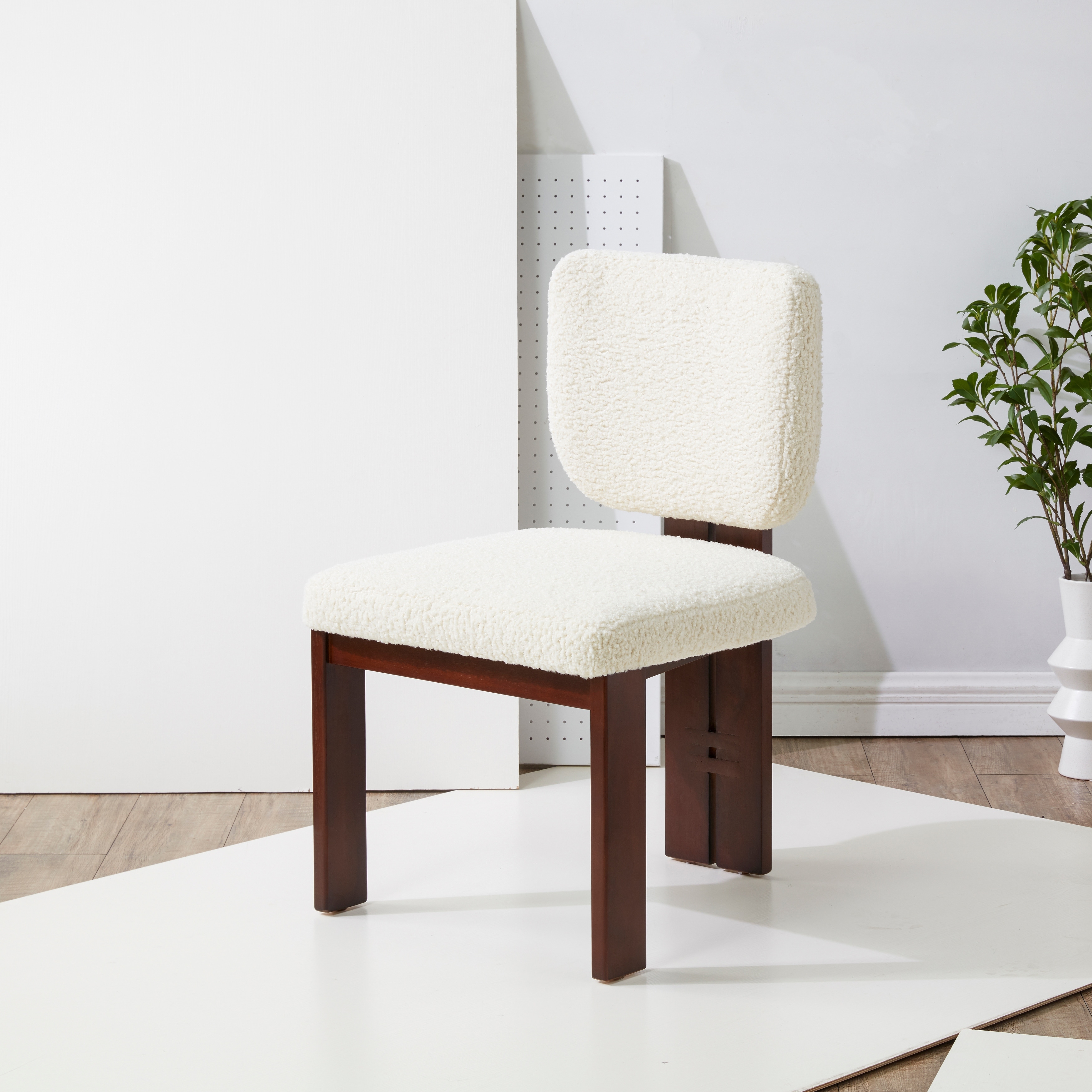 Shearling shop dining chair