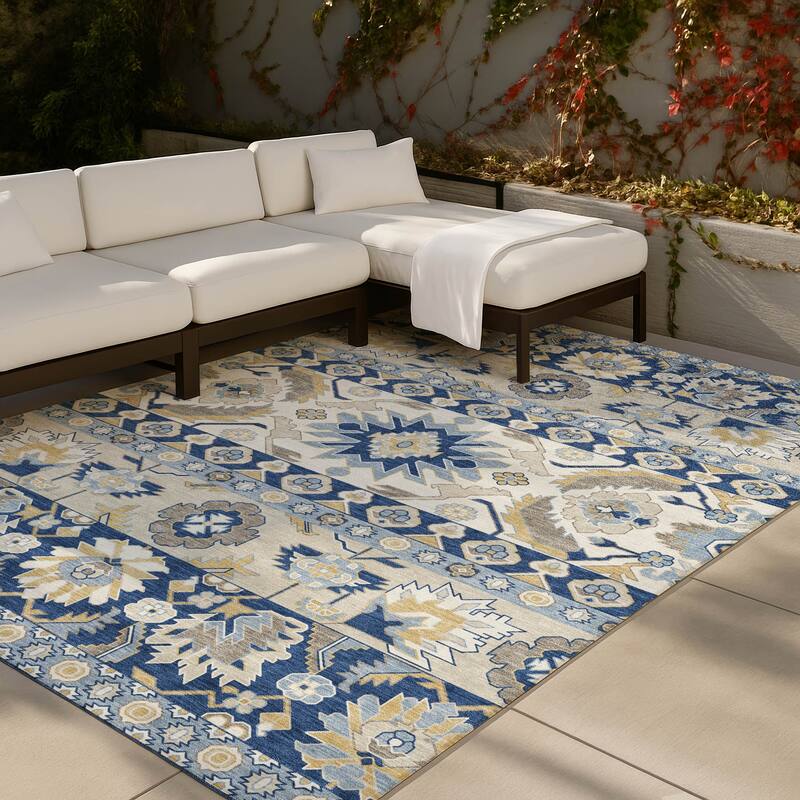 Machine Washable Indoor/ Outdoor Traditional Aspen Chantille Rug