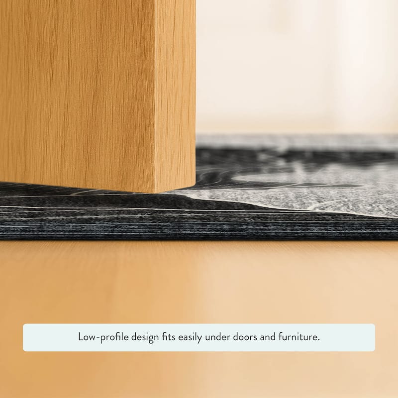 Machine Washable Indoor/ Outdoor Tropical Floral Chantille Rug