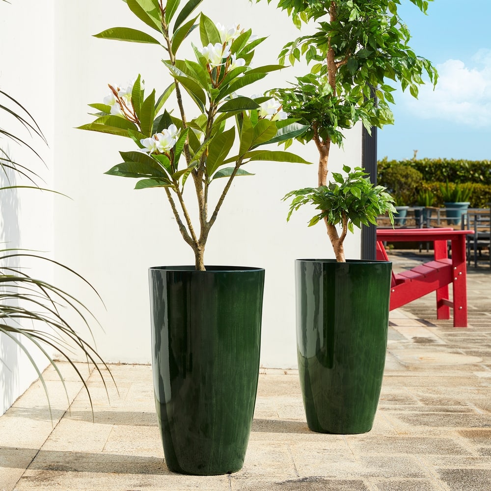 Glitzhome 23.5"H Set of 2 Oversized Gradient Blue Green Red Planter Tall Plastic Flower Pot