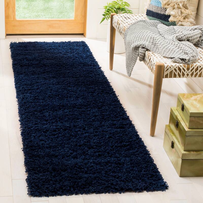 SAFAVIEH Athens Shag Ilaha 1.5-inch Thick Rug - 2'3" x 8' Runner - Navy