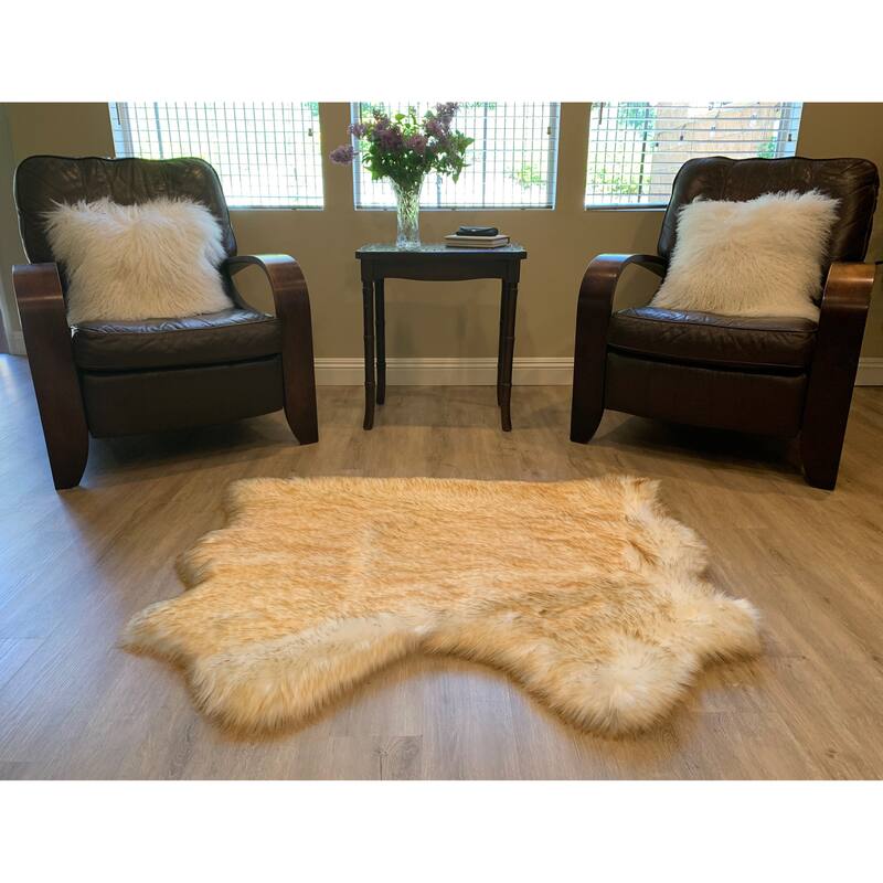 Highland Select Natural Long Wool Sheepskin 2 Pelt Shag Rug - 3' x 3'6"