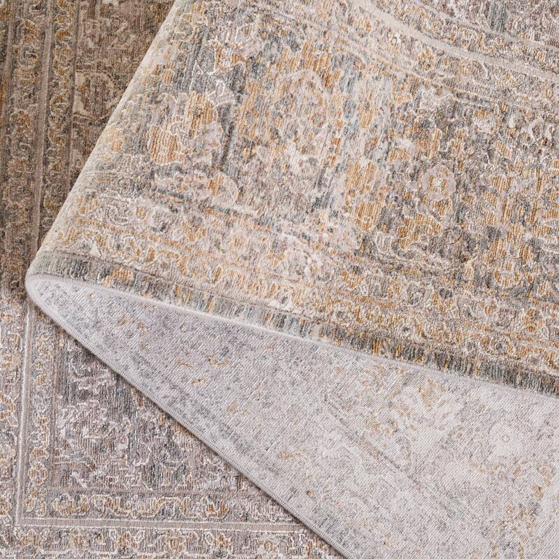 SAFAVIEH Signature Lyyli Traditional Rug