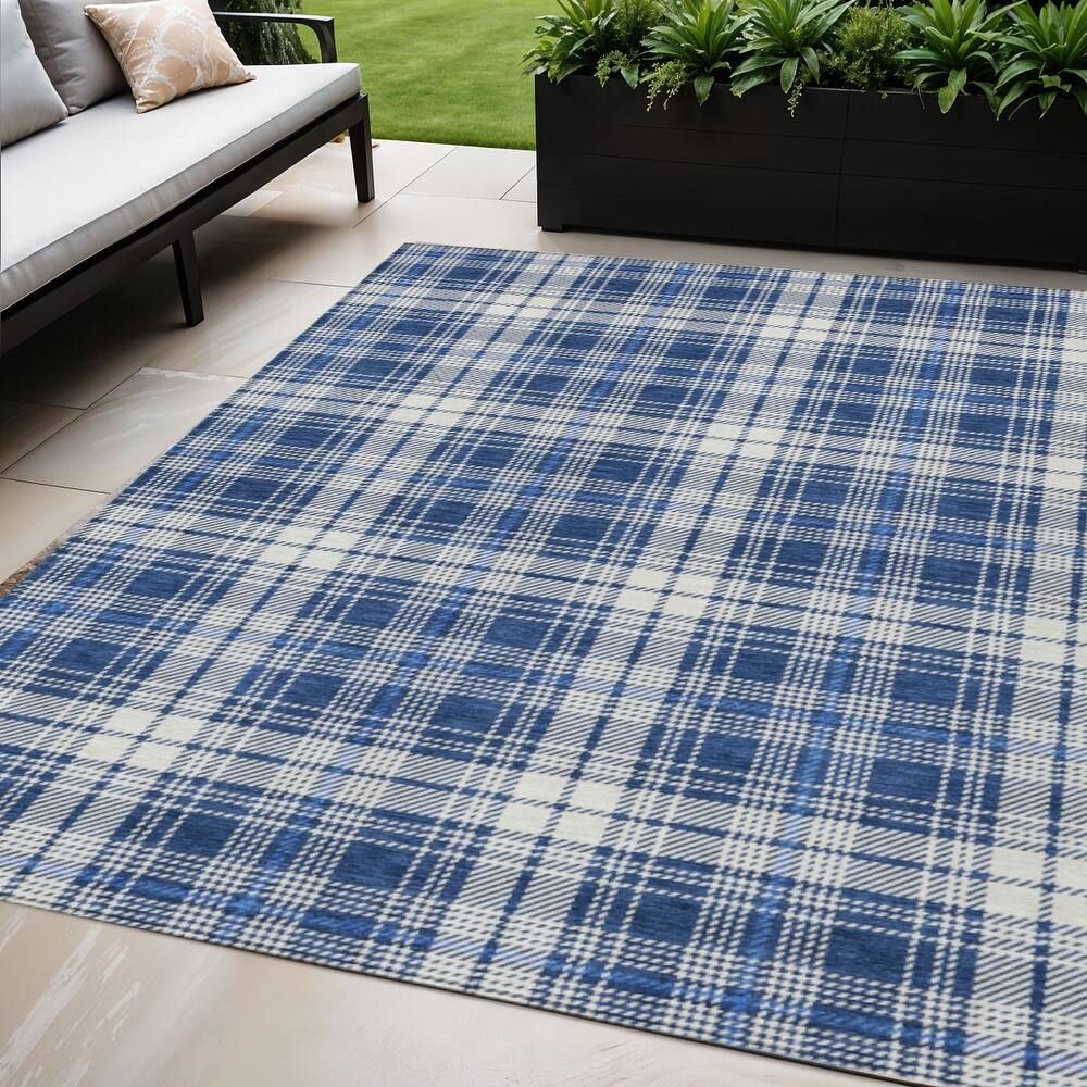 HomeRoots Plaid Transitional Rectangle Outdoor Rug